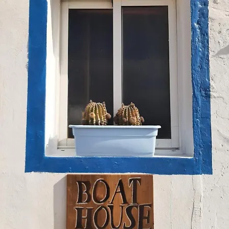 The Boat House דירה