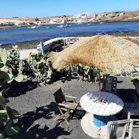 The Boat House דירה לאחארס